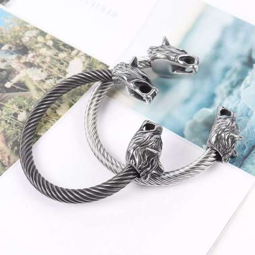 Wolf Bangle