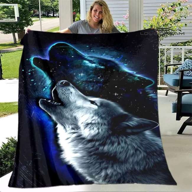 Graphic Wolf Blankets