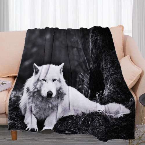 Arctic Wolf Plush Blanket