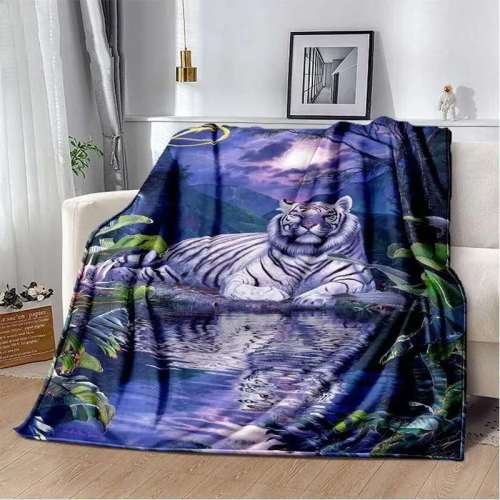 Cozy Tiger Pattern Blanket