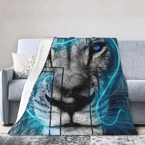 Lion Face Cross Blanket