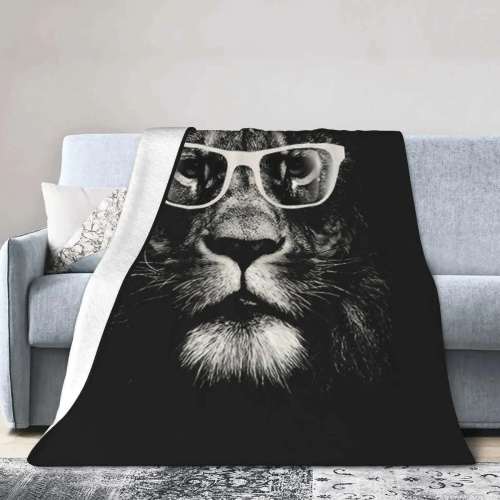Black Lion Head Blanket