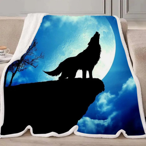 Mountain Wolf Howling Blanket