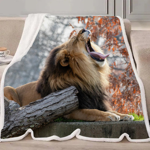 Yawning Lion Blanket