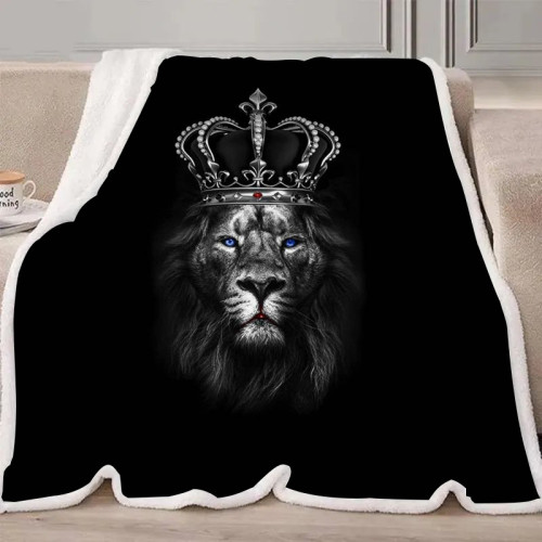 Lion With Crown Blanket