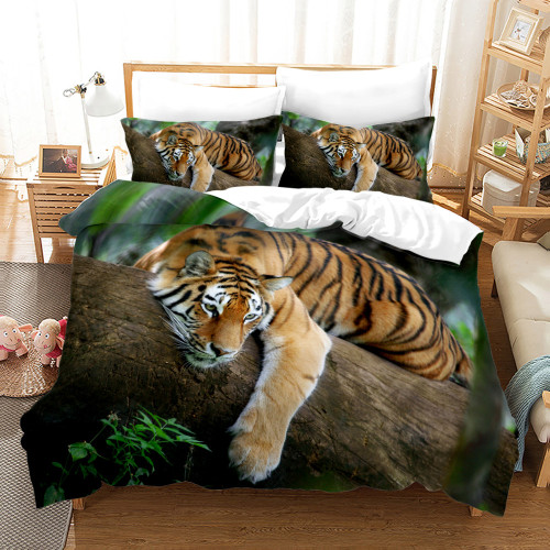 Laying Tiger Bed Set