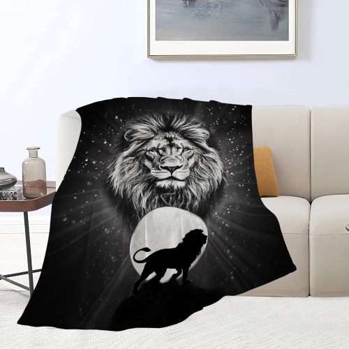 Moon Lion Print Blanket