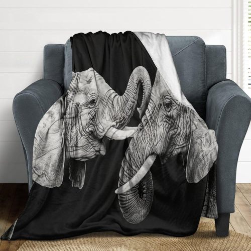Elephant Couples Print Plush Blanket