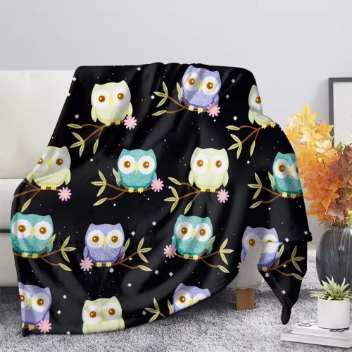 Cartoon Owl Print Fleece Blanket