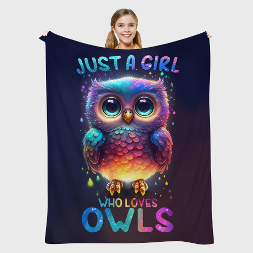 Just A Girl Who Loves Owls Blanket