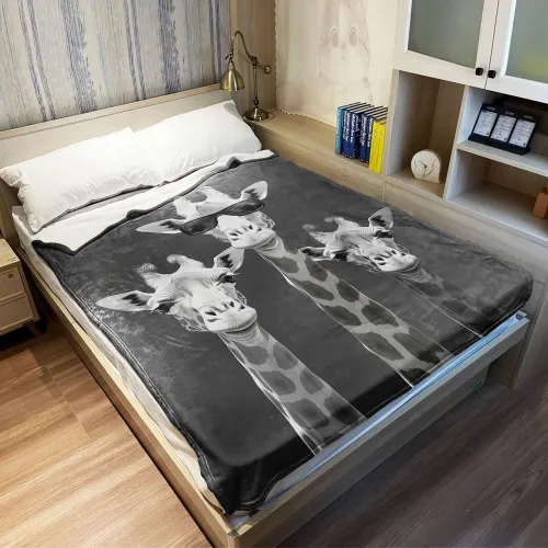 Soft Wild Giraffes Print Blanket