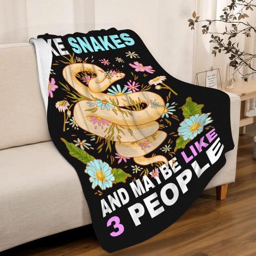 I Like Snakes And Maybe Like 3 People Blanket