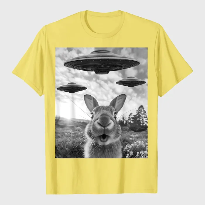 Rabbit Selfie With UFOs Vintage Alien Rabbit T-Shirt