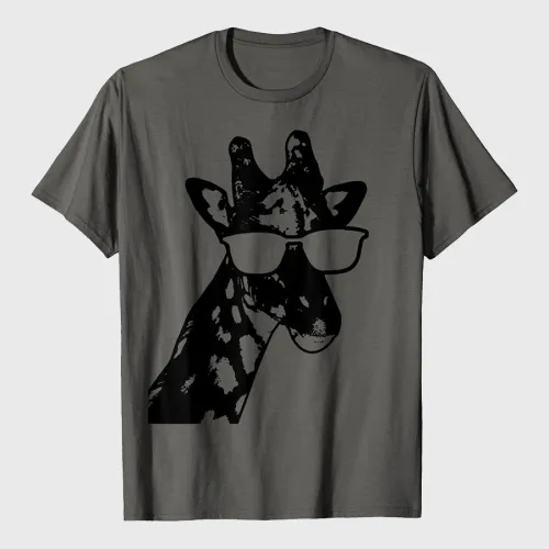 Giraffe Sunglasses Funny African Animal Giraffe Lover Gift T-Shirt