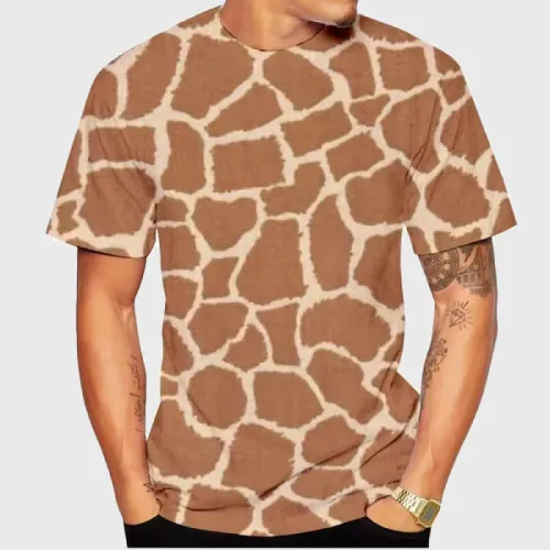Giraffe Pattern Graphic T-Shirt