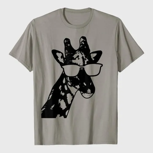 Giraffe Sunglasses Funny African Animal Giraffe Lover Gift T-Shirt