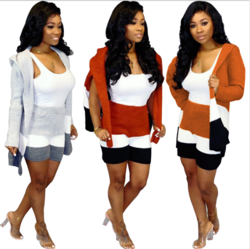 V-neck long-sleeved hooded sweater with contrasting colors MOS-953