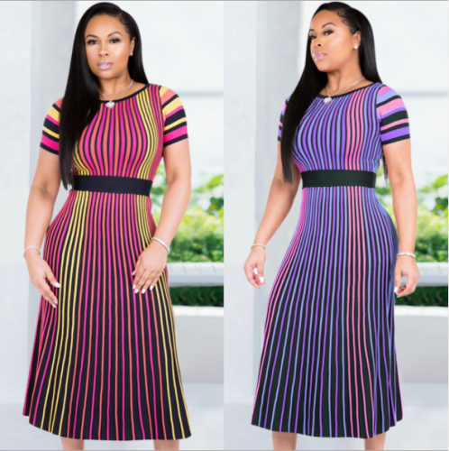 A long, thin MIDI dress with colorful stripes, short sleeves and round neck WNY-8733
