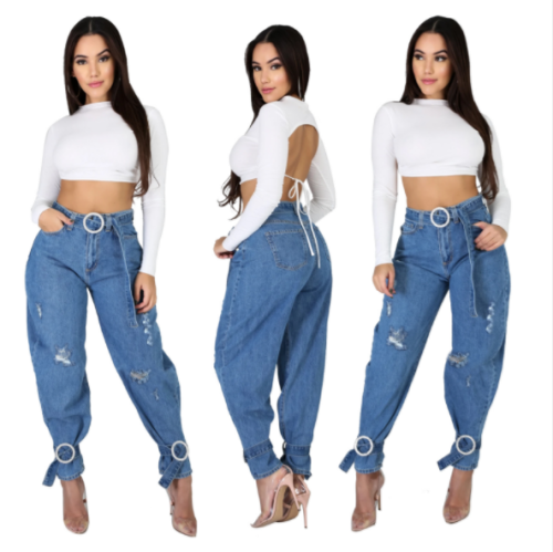 Make old, ripped jeans with loose leggings and small legs LA-3171