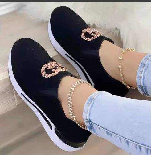 2021 autumn and winter new leisure large sports shoes flat bottom Rhinestone single shoes student muffin shoes running shoes