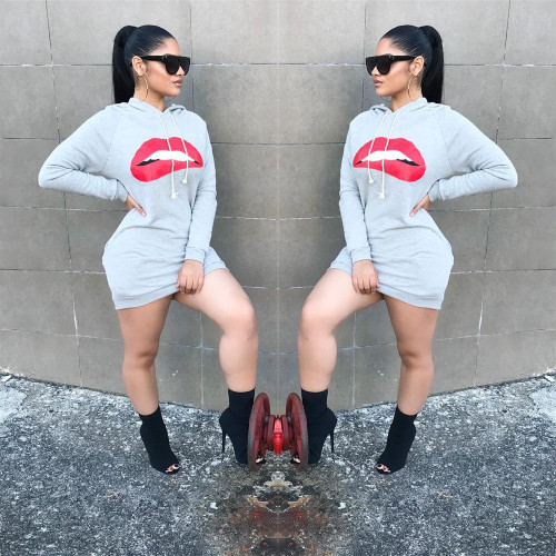 Red lips fashion personality slim sweater dress     (Two pockets)