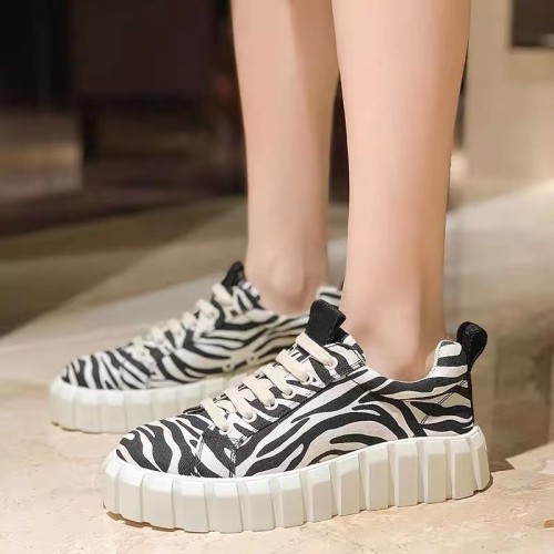 2021 autumn and winter plus size women's shoes 36-43 round toe casual street flat shoes