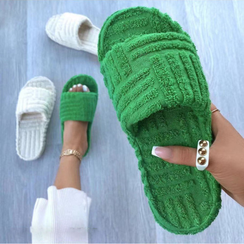 Fall/Winter 2021 One-word thick-soled plush slippers, embossed cotton slippers, plus size plush slippers