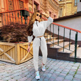 2021 autumn and winter new women's clothes fried street, reduced age and thin sportswear, solid color leisure fashion sweater, two-piece suit