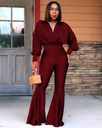 2021 autumn winter fashion leisure solid color sexy V-neck top big horn pants two-piece suit