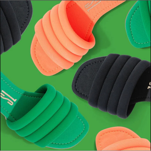 2022 summer large size round head flat sandals