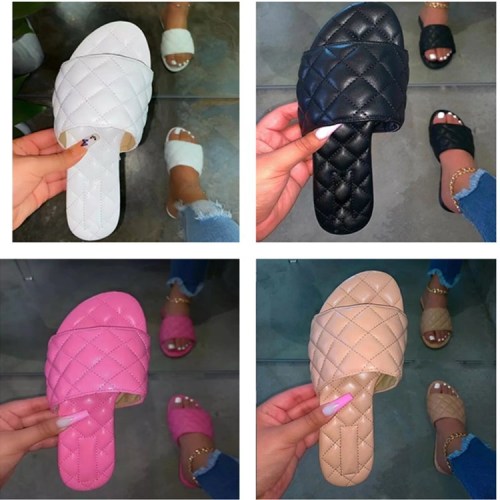 2022 Summer Plus Size Slippers Beach Flat Slippers