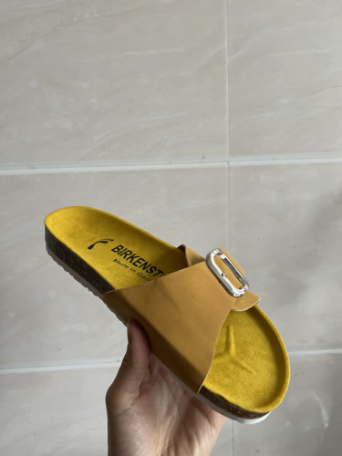 Summer 2022 Plus Size Open Toe Buckle Flat Sandals