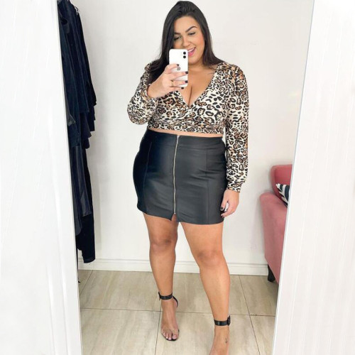 Plus Size Women's Sexy Leopard Print Two-piece Slim Fit All-match Top + Leather Skirt