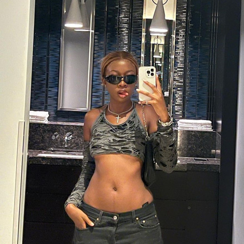Sexy Slim Cropped Navel Ripped Top