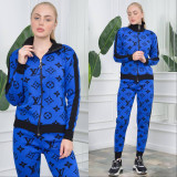 Thick section of the new fall and winter fashion sweater sports two-piece
