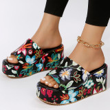 2023 summer new floral a word muffin thick bottom slippers female