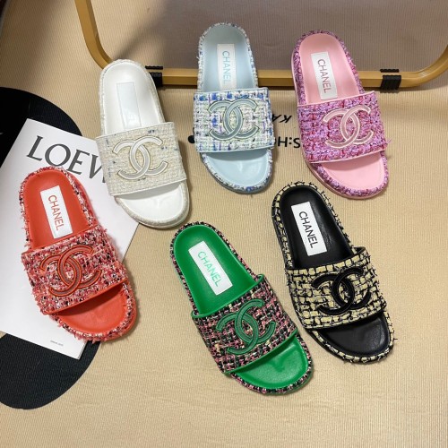 Fashion quality slippers
