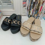 Fashion trend slippers / sandals