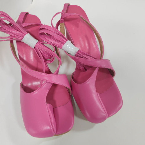 2024 new runway bag head round head thick heel high heel cross straps big yards hollow clip toe sandals women's shoes