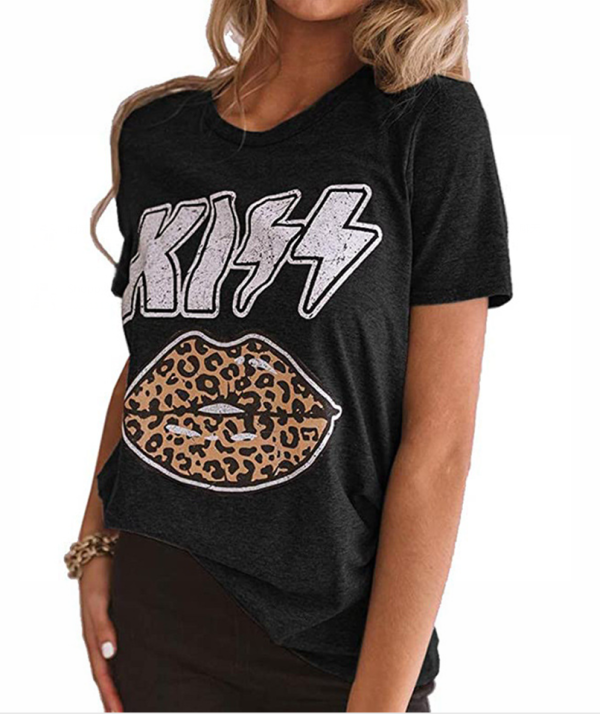 leopard kiss tee