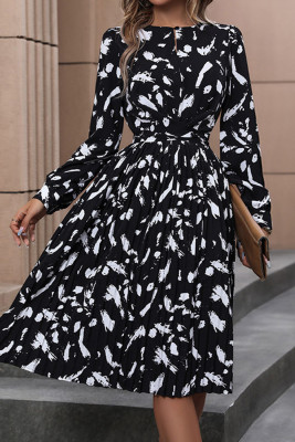 Black Floral Buttoned Pleated Dress