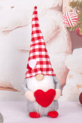 Valentines Day Plaid Gnomes 