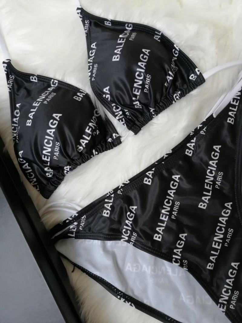 balenciaga bed set