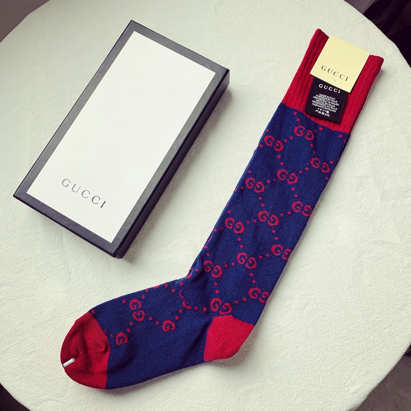 navy blue gucci socks