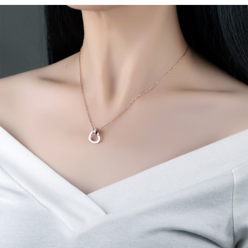 Wholesale Stainless Steel Heart and Circle Interlinking Pendant
