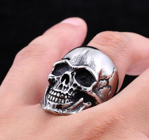 Wholesale Stainless Steel Realistic Skull Ring