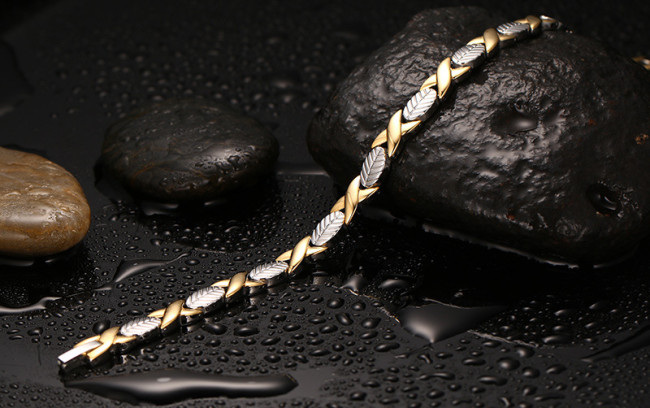 Wholesale Stainless Steel Leaf Magnetic Bracelet for Women