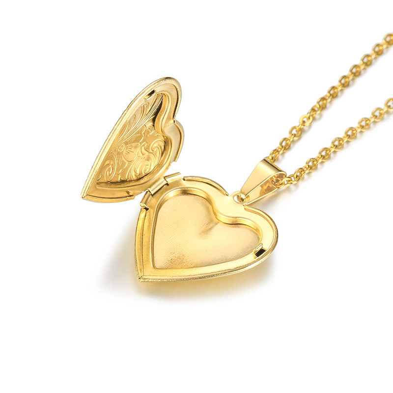 Locket necklace near me clearance