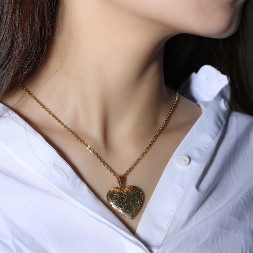Wholesale Stainless Steel Heart Locket Necklace Near Me