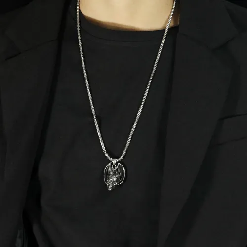 Wholesale Stainless Men's Punk Retro Skull Pendant